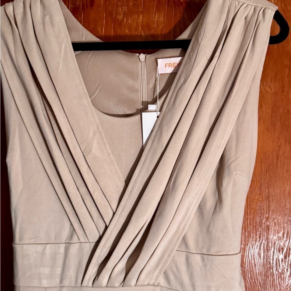 Beige Sleeveless Neck Sheath Dress - Picture 4 of 5